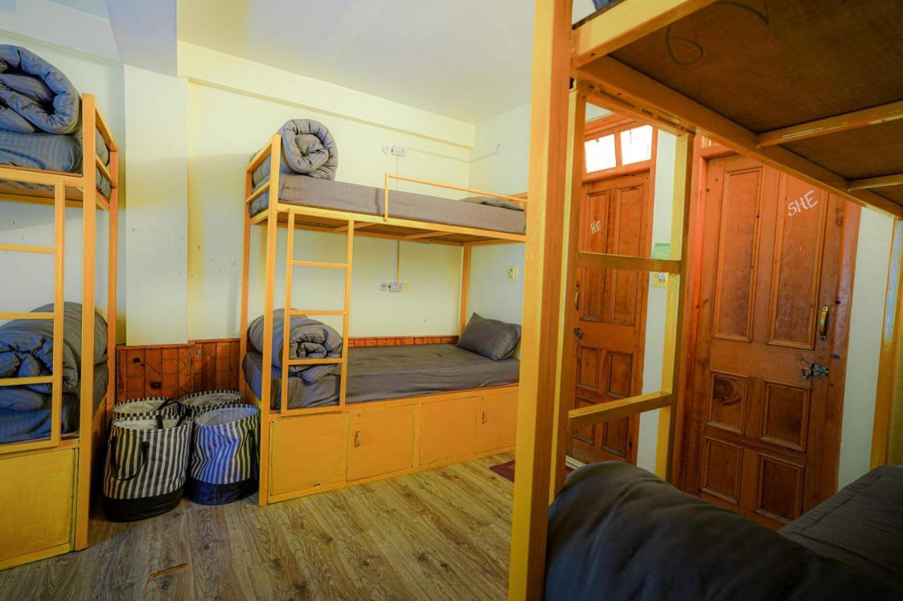 Mars Monkey Hostel & Cafe Manāli Zewnętrze zdjęcie