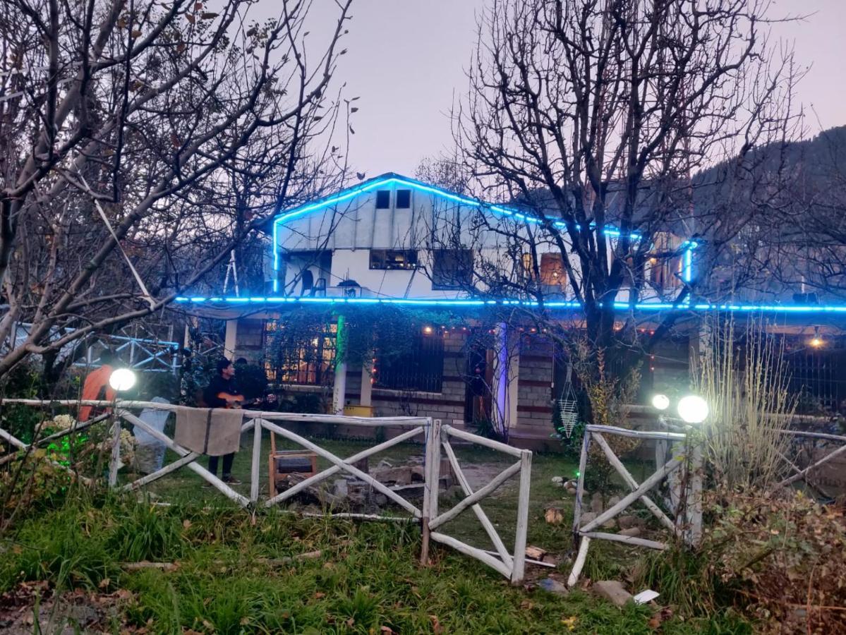 Mars Monkey Hostel & Cafe Manāli Zewnętrze zdjęcie