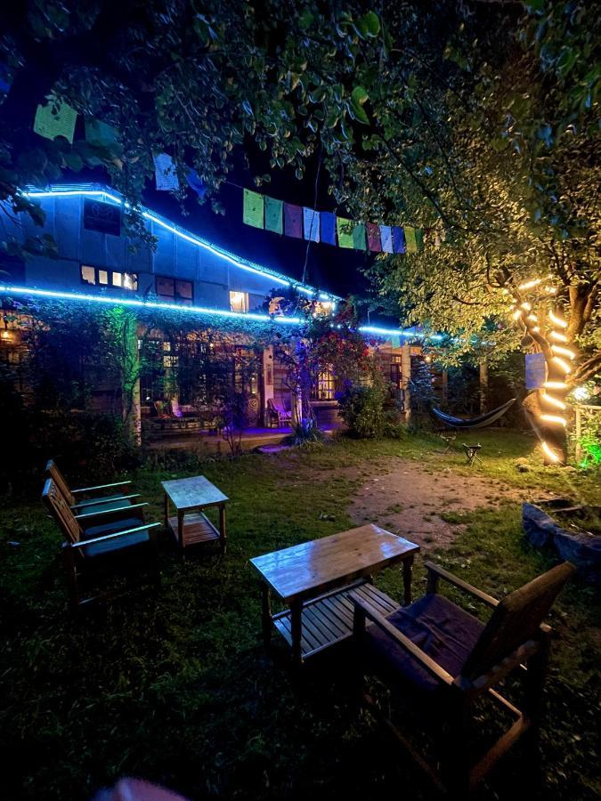 Mars Monkey Hostel & Cafe Manāli Zewnętrze zdjęcie